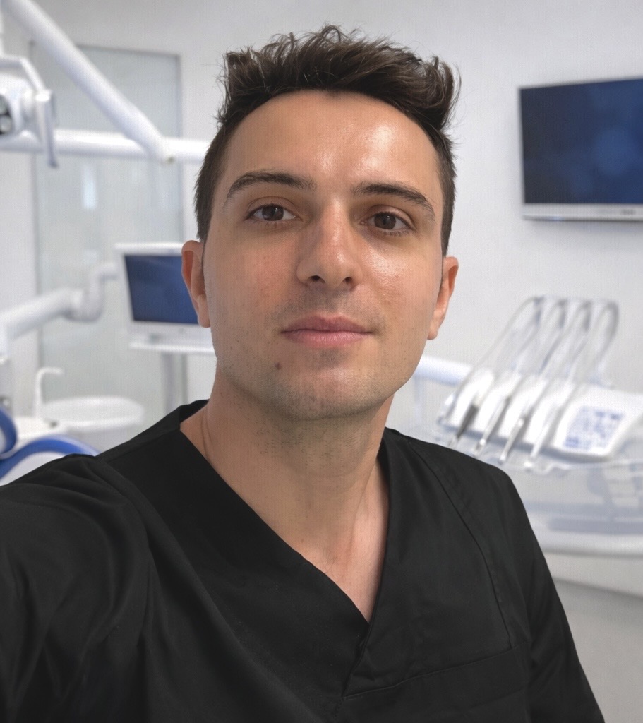 Dr. Silviu Dan - Medic Specialist Ortodontie si ortopedie dento-faciala